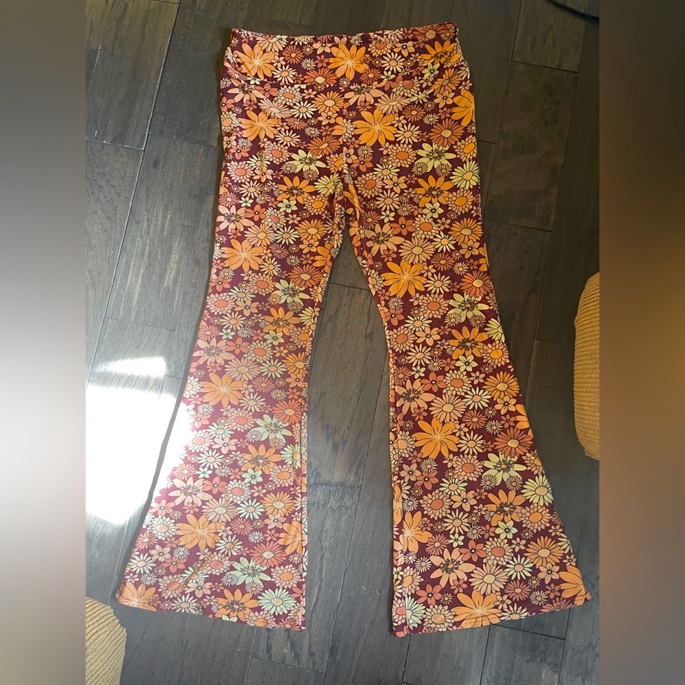 No Boundaries Orange and Red Leggings Vibrant Floral Print